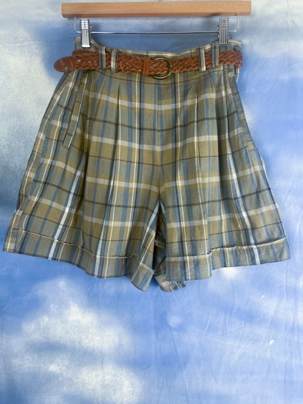 GAP vintage 90s 100% cotton plaid pleated cuffed preppy shorts